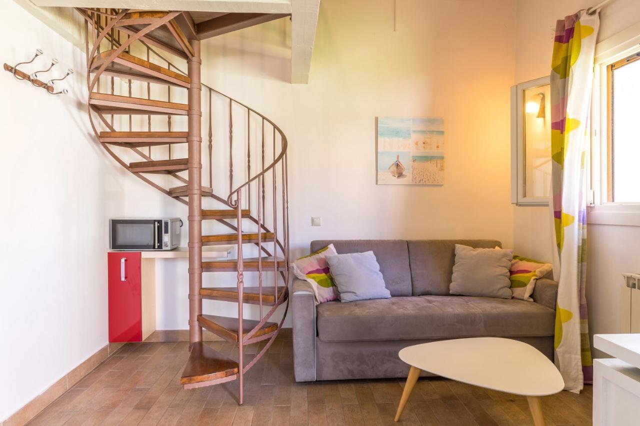 Petrinos Cottage Dafnila Екстериор снимка